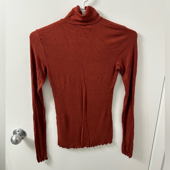 Aritzia Wilfred Carco long sleeve - Picture 6 of 6